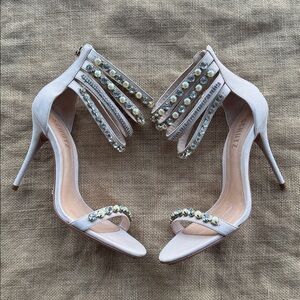 Schutz Bead Jewels Heels New Size 7.5 B